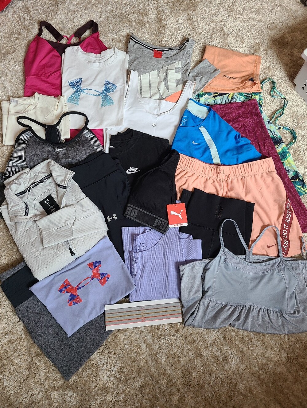 20+pcs Women's Activewear Assorted Reseller Bundle Lot Nike UA Patagonia Etc.